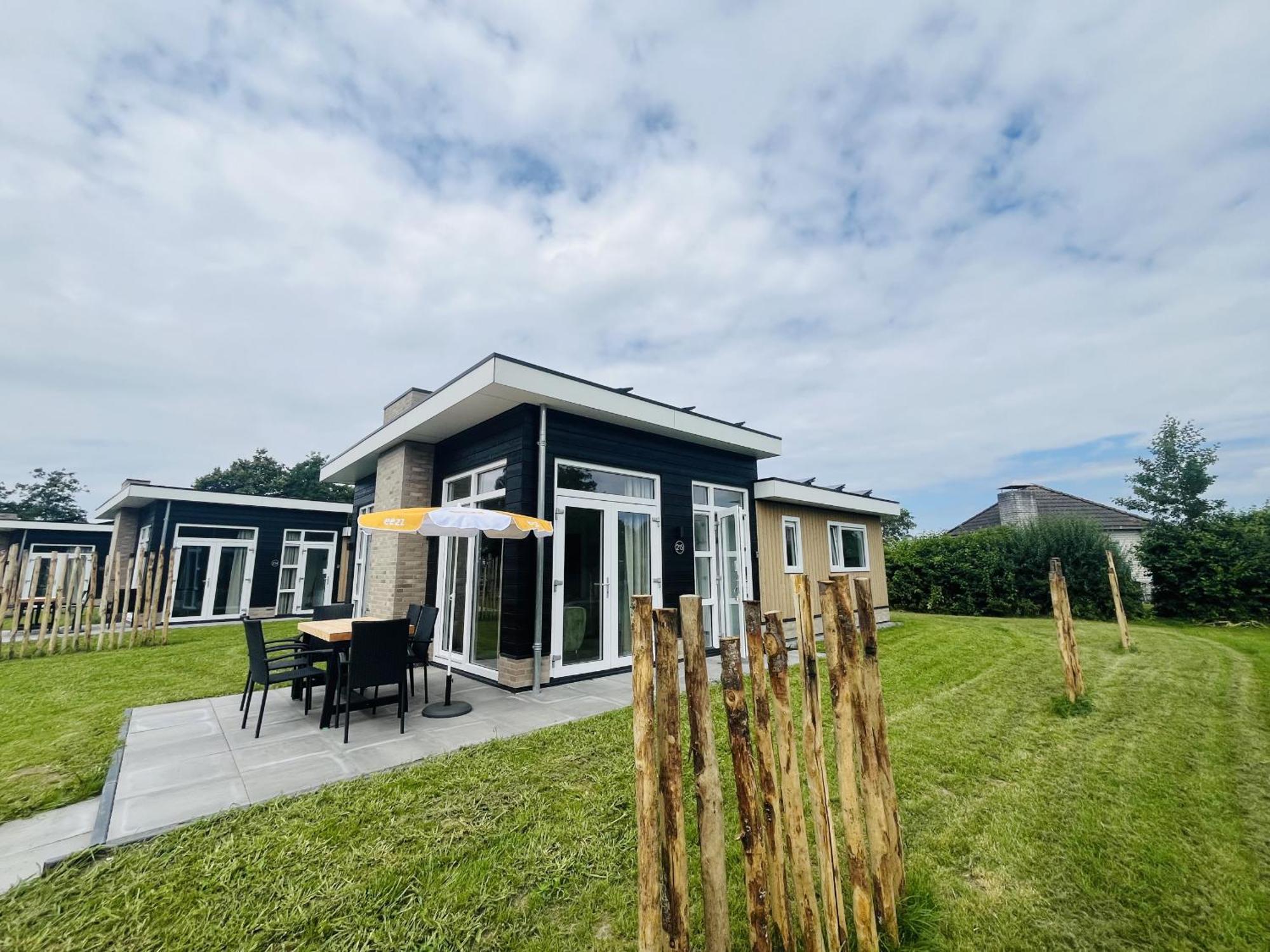 Bungalowpark De Horn - Floresta 215 Dirkshorn Екстериор снимка